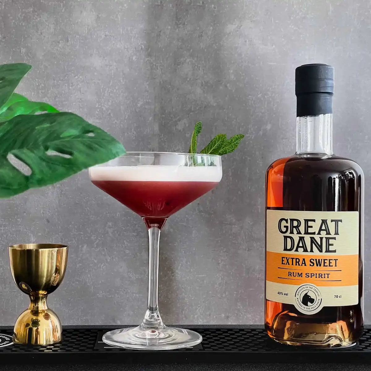 Great Dane Extra Sweet Rom Drink