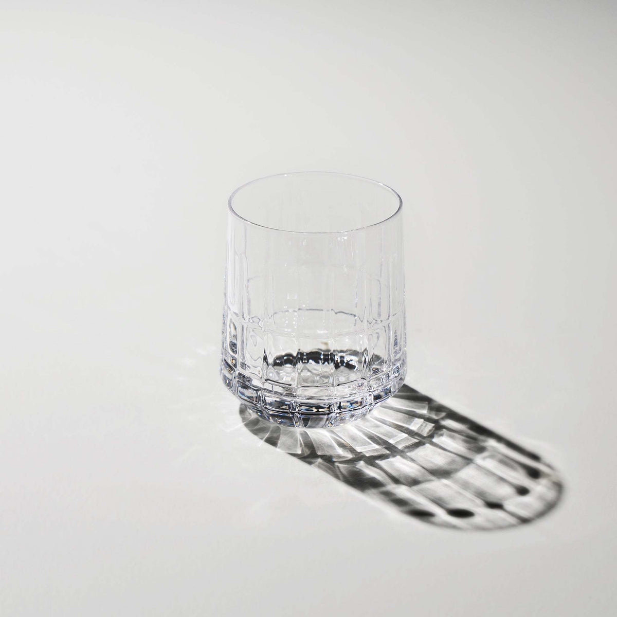Råt Design & Elegant Håndværk – The Butler Water Glass fra The Mancave