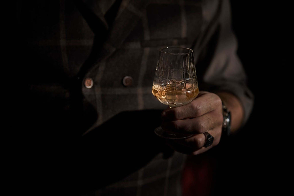The Mancave Glas – Design med Tyngde, Karakter og Håndværk
